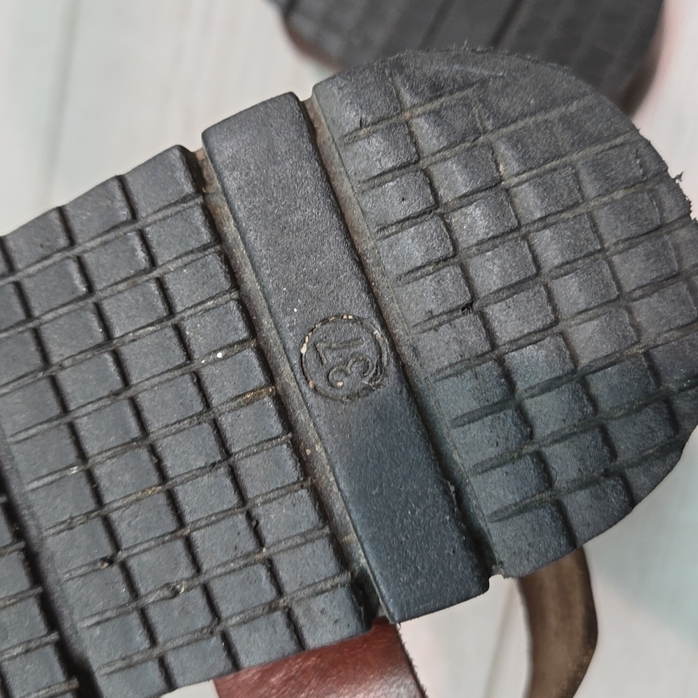 Sundance Leather Toe Loop Platform Buckle Sandals sz 37 / 6.5 - Picture 13 of 13